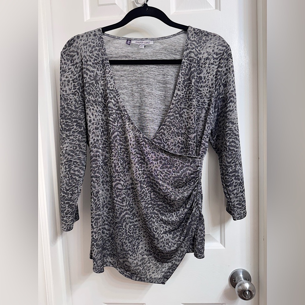 Jennifer Lopez Gray Leopard & Gold shimmer Print Drape/Wrap Top 3/4 sleeves, M
